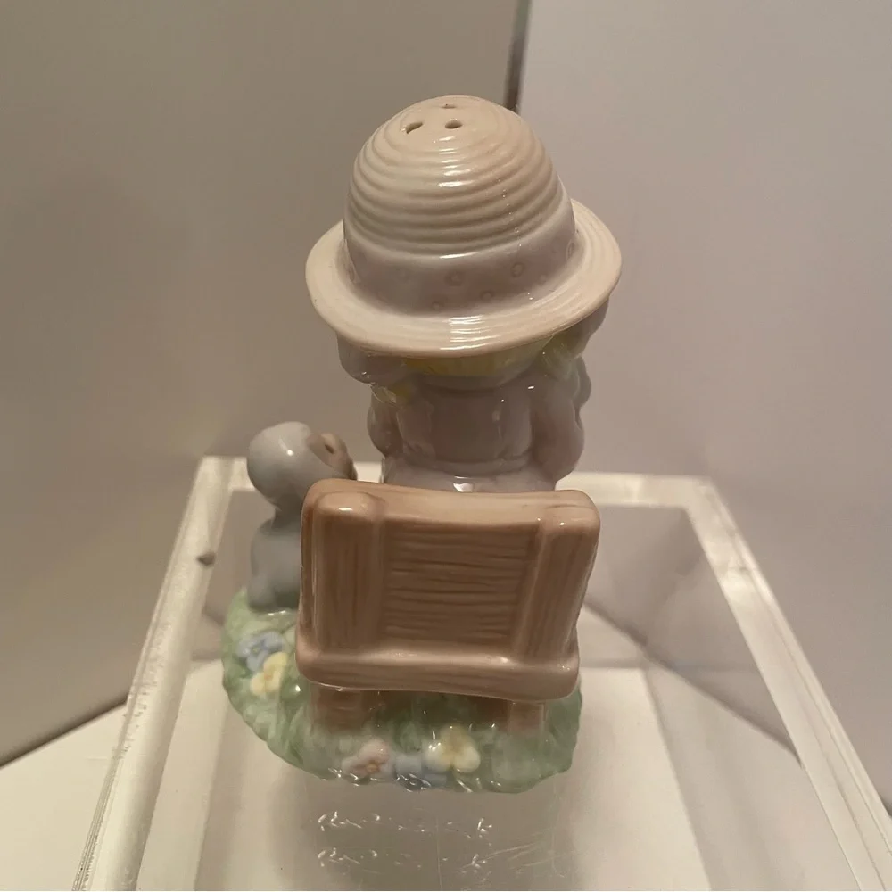 Vintage Precious Moments Salt And Pepper Shakers Seasoned With‎ A Smile 1997